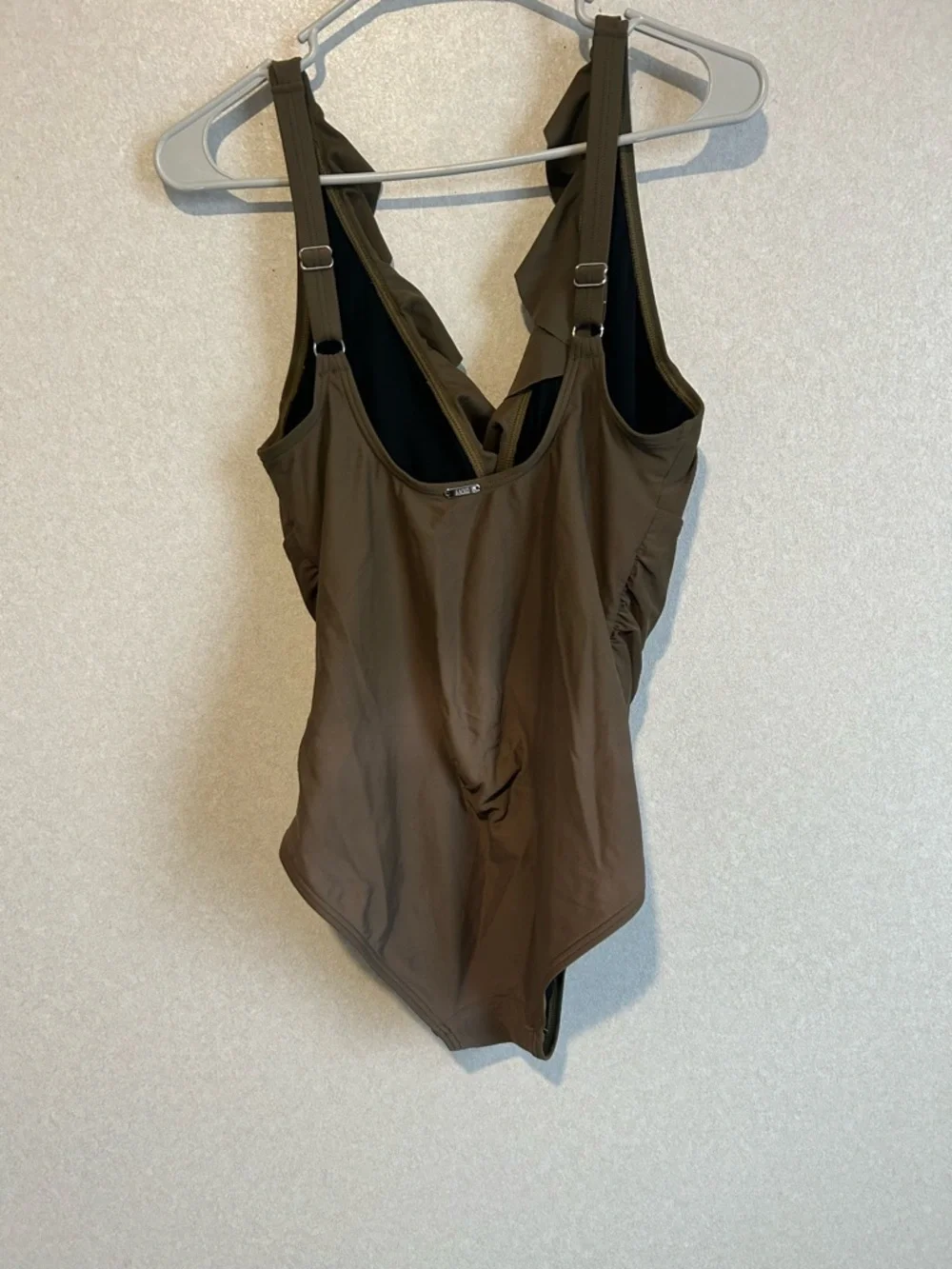 NWOT Women’s DKNY Hunter Green One piece Swimsuit, Size 10 - Picture 2 of 4